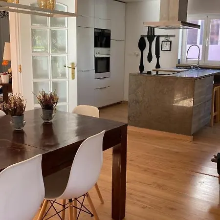 Casa de Férias Casa Da Varzea - O Castelo A Janela!!! Óbidos