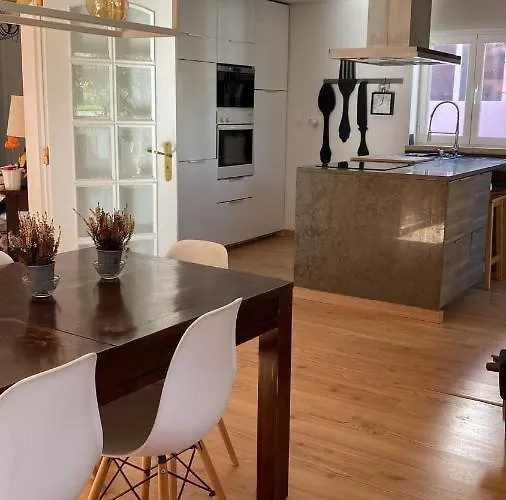 Nyaraló Casa Da Varzea - O Castelo A Janela!!! Óbidos